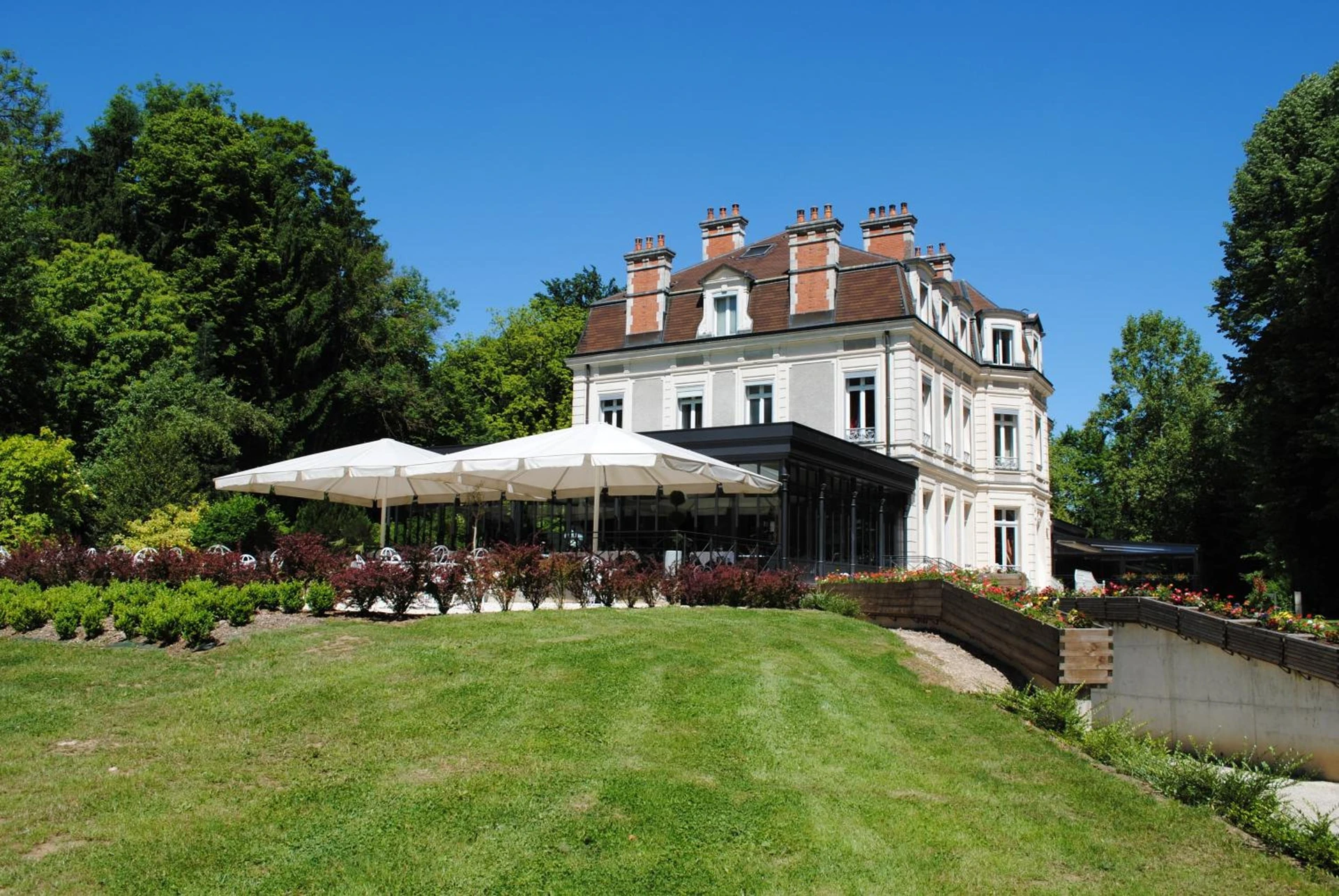 Organiser un séminaire d'entreprise : Château de la Dame Blanche à Geneuille, France