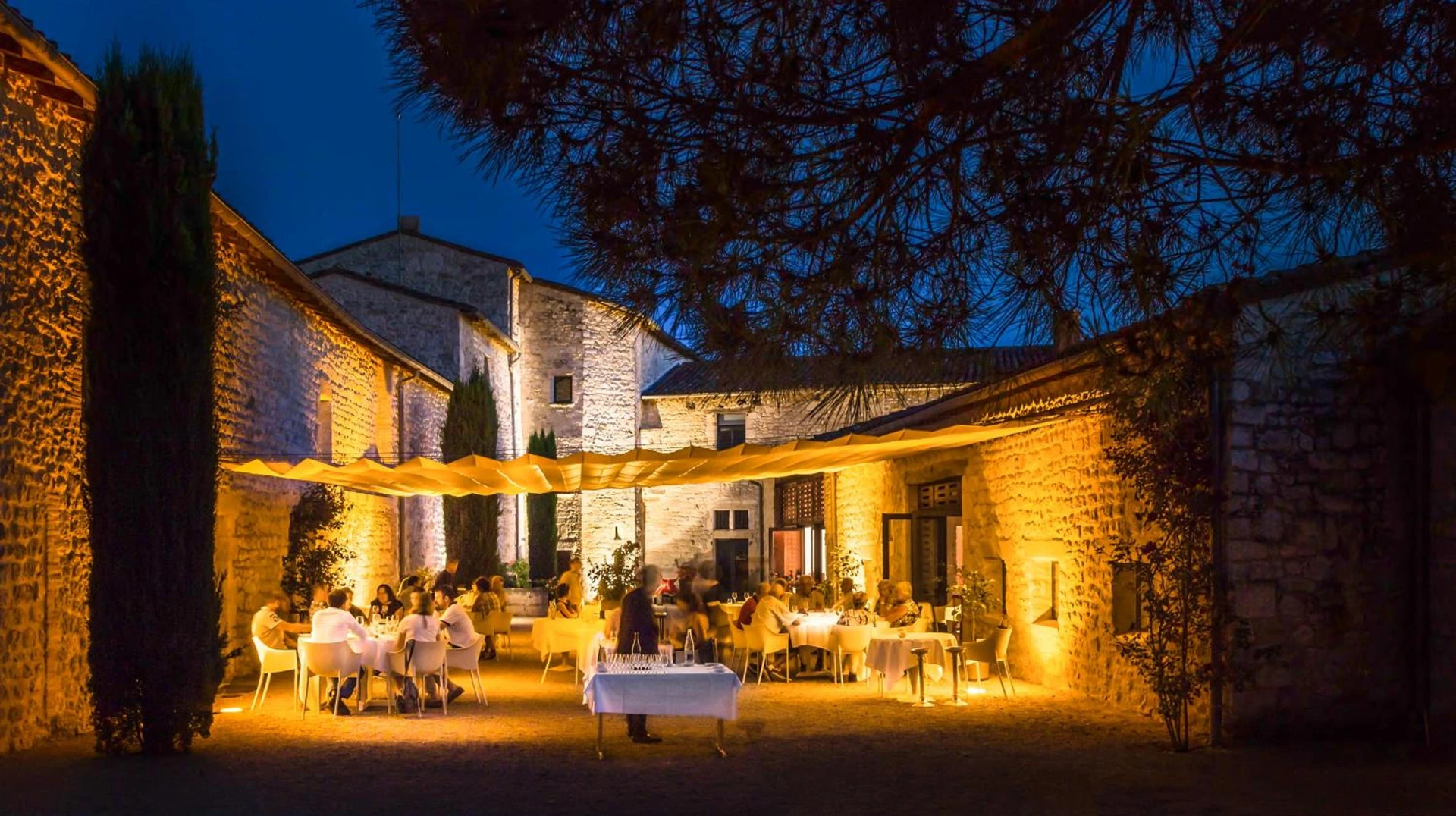 Organiser un séminaire d'entreprise : Château de Salettes à Cahuzac-sur-Vère, France