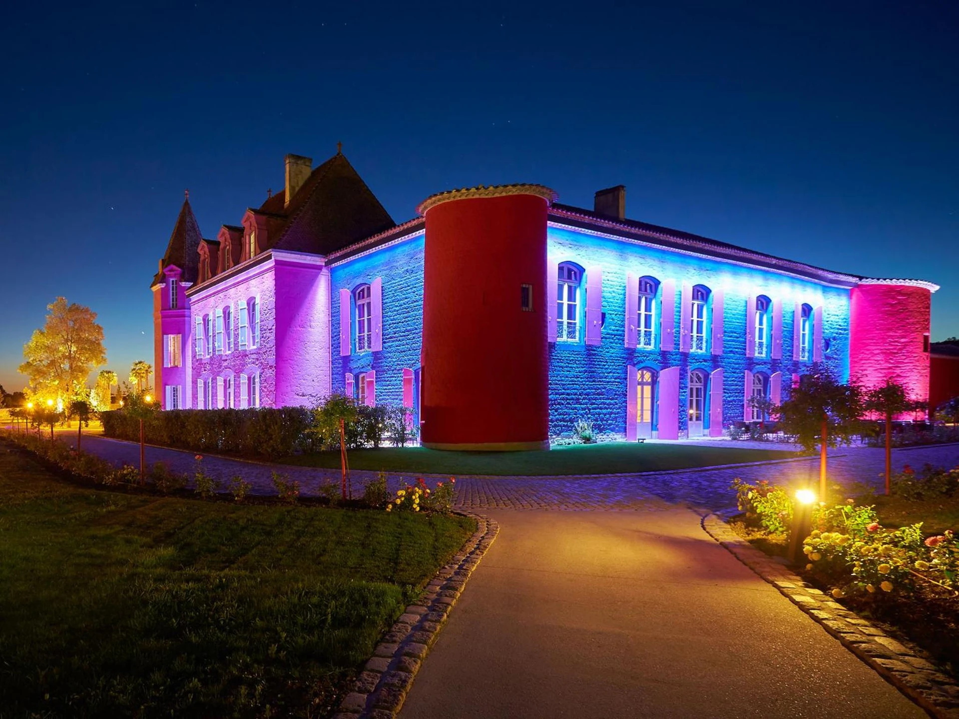 Organiser un séminaire d'entreprise : Château Le Stelsia à Saint-Sylvestre-sur-Lot, France