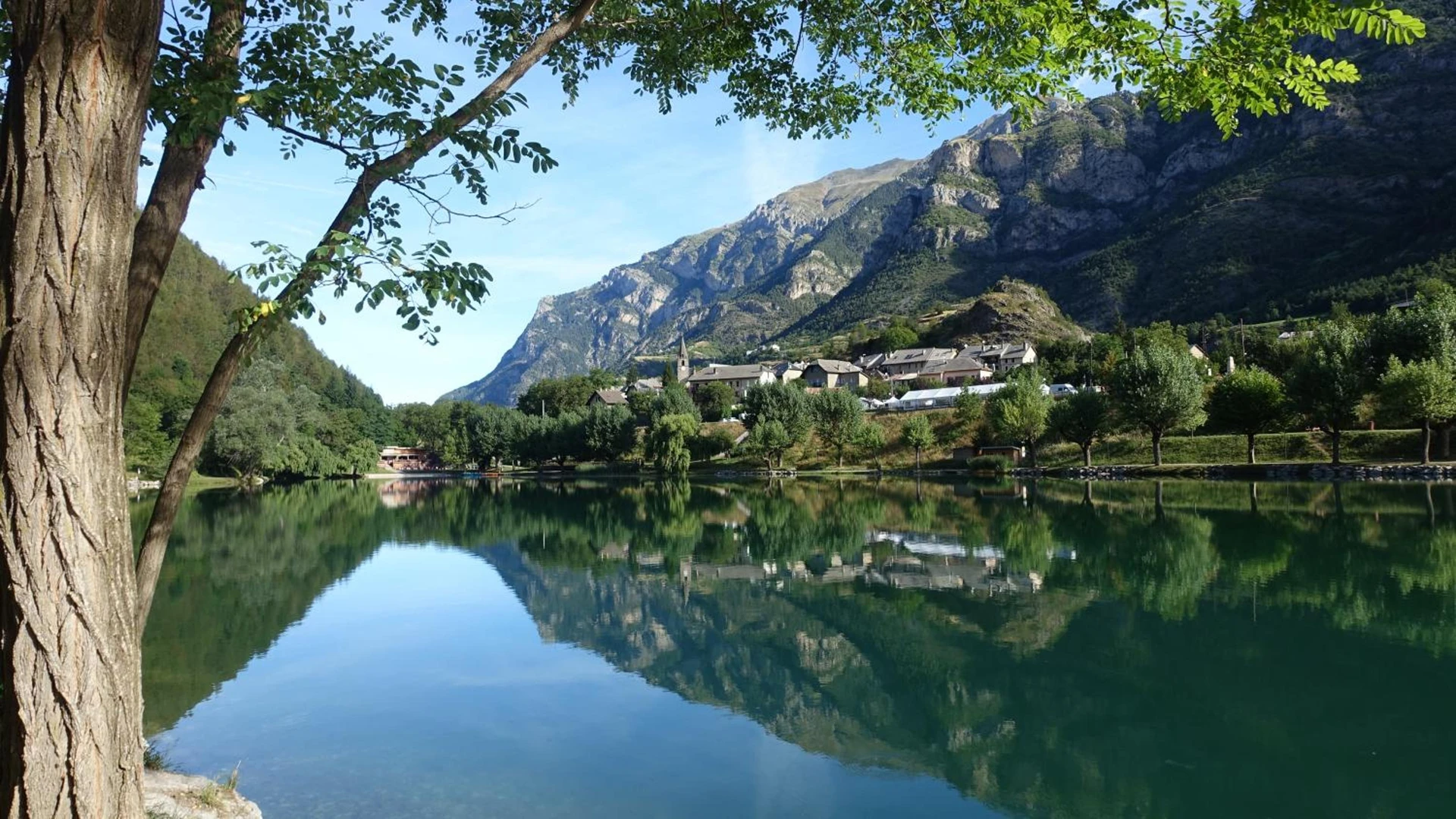 Organiser un séminaire d'entreprise : Hôtel restaurant La Lauzetane à Le Lauzet-Ubaye, France