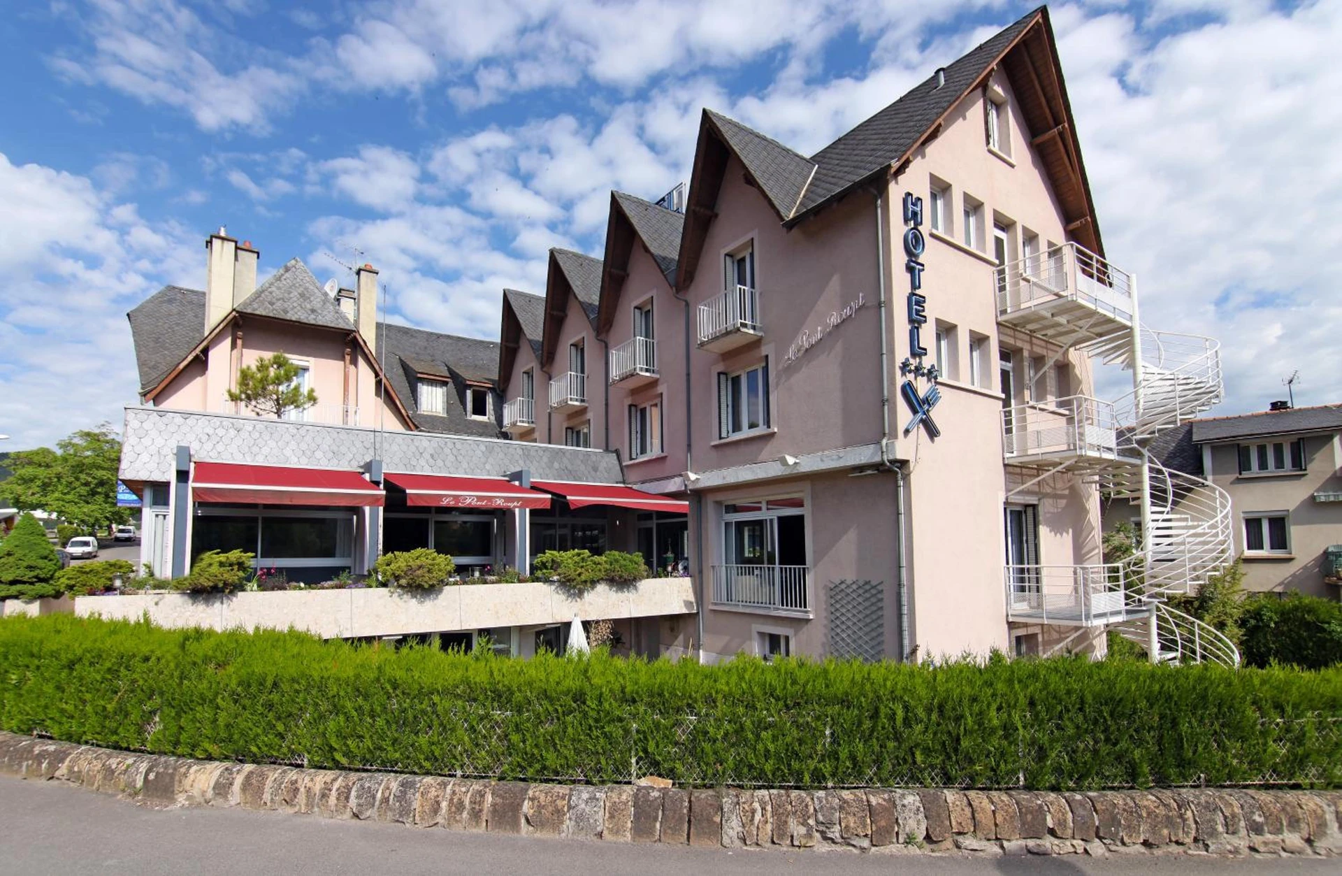 Organiser un séminaire d'entreprise : L'Hôtel du Pont Roupt à Mende