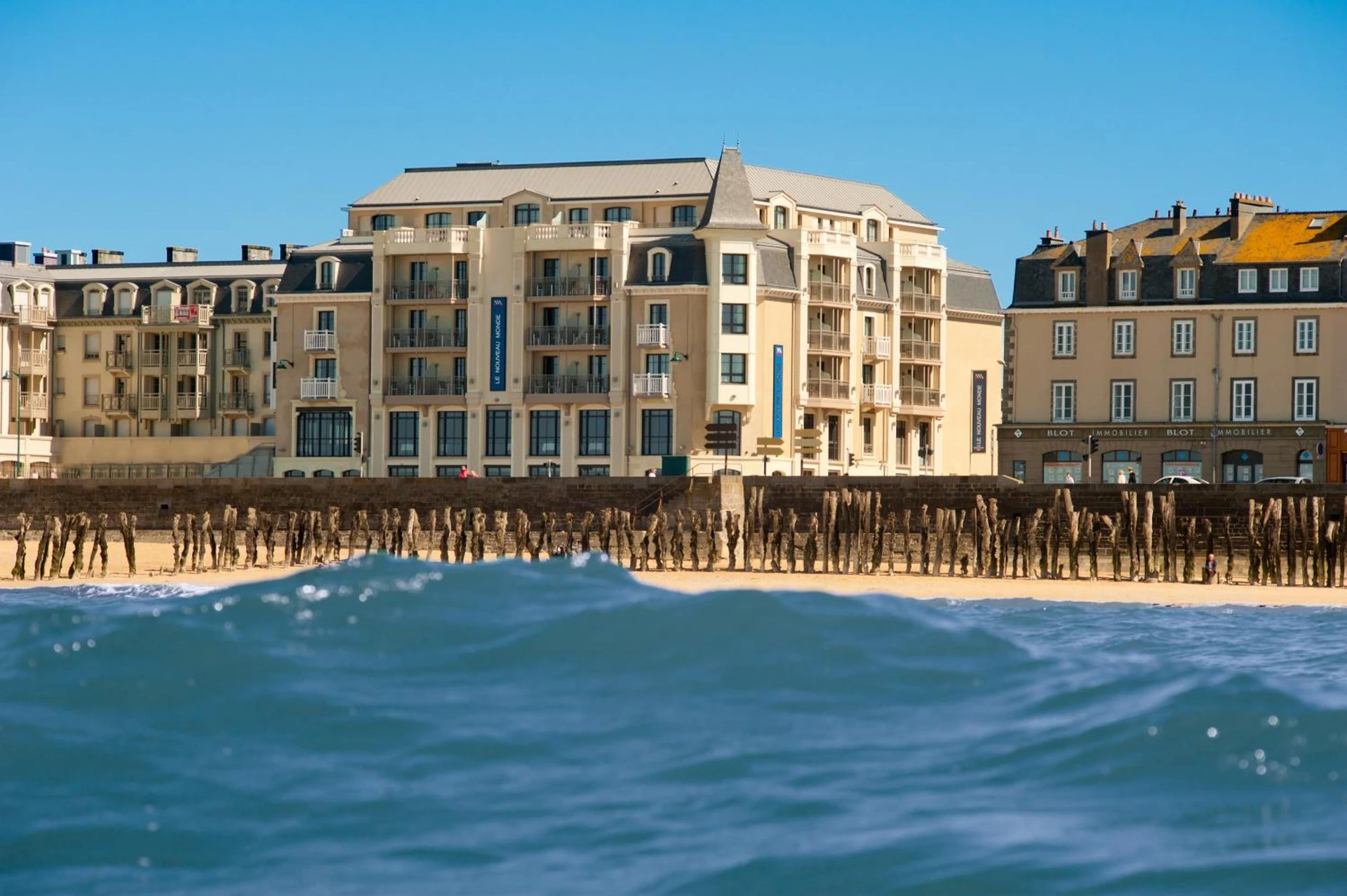 Organiser un séminaire d'entreprise : L'Hôtel Le Nouveau Monde à Saint-Malo