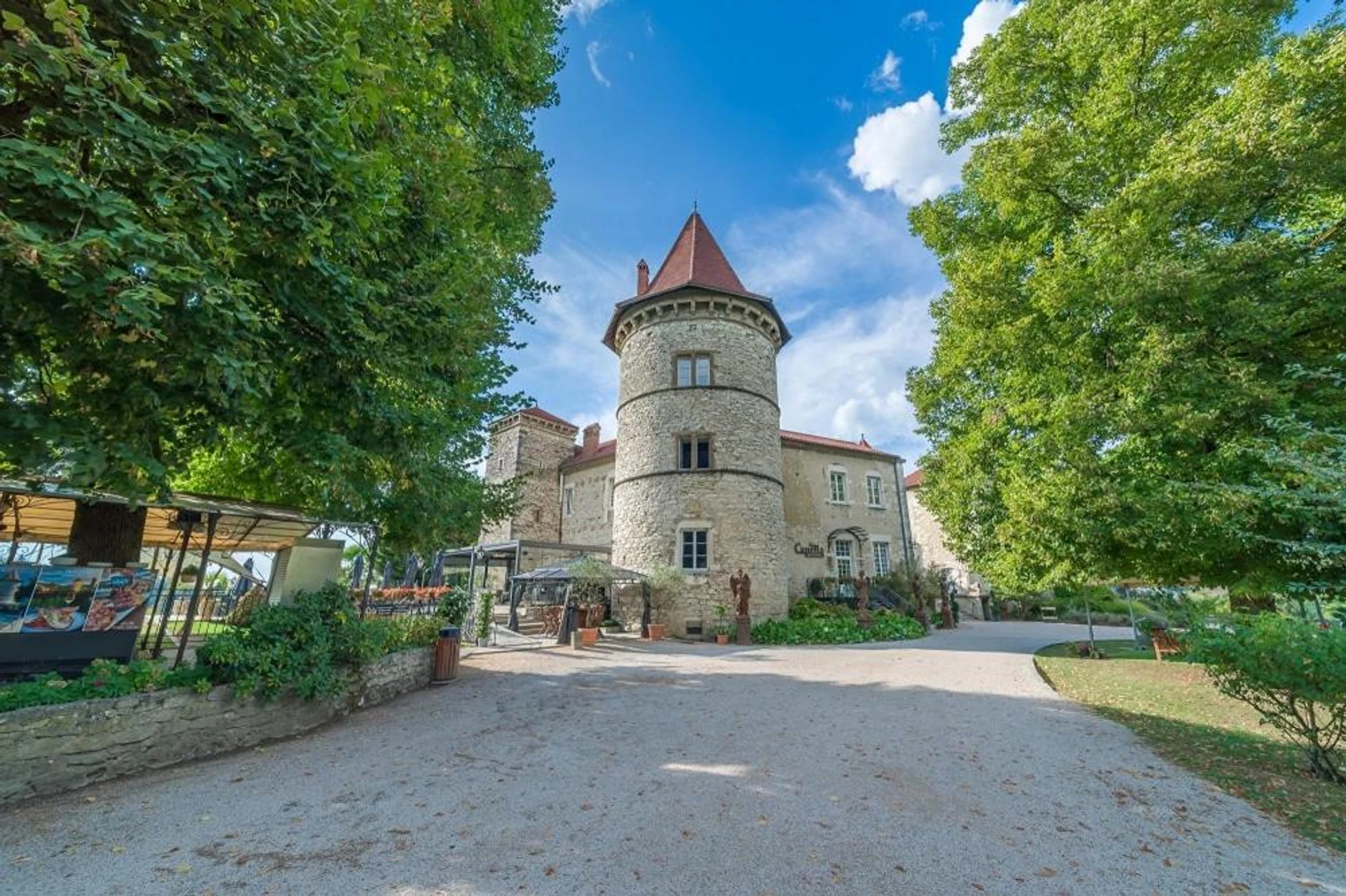 Organiser un séminaire d'entreprise : Le Château de Chapeau Cornu à Vignieu