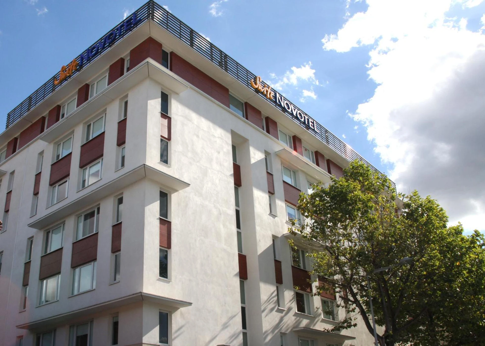 Organiser un séminaire d'entreprise : Novotel Suites Clermont Ferrand Polydome à Clermont-Ferrand, France