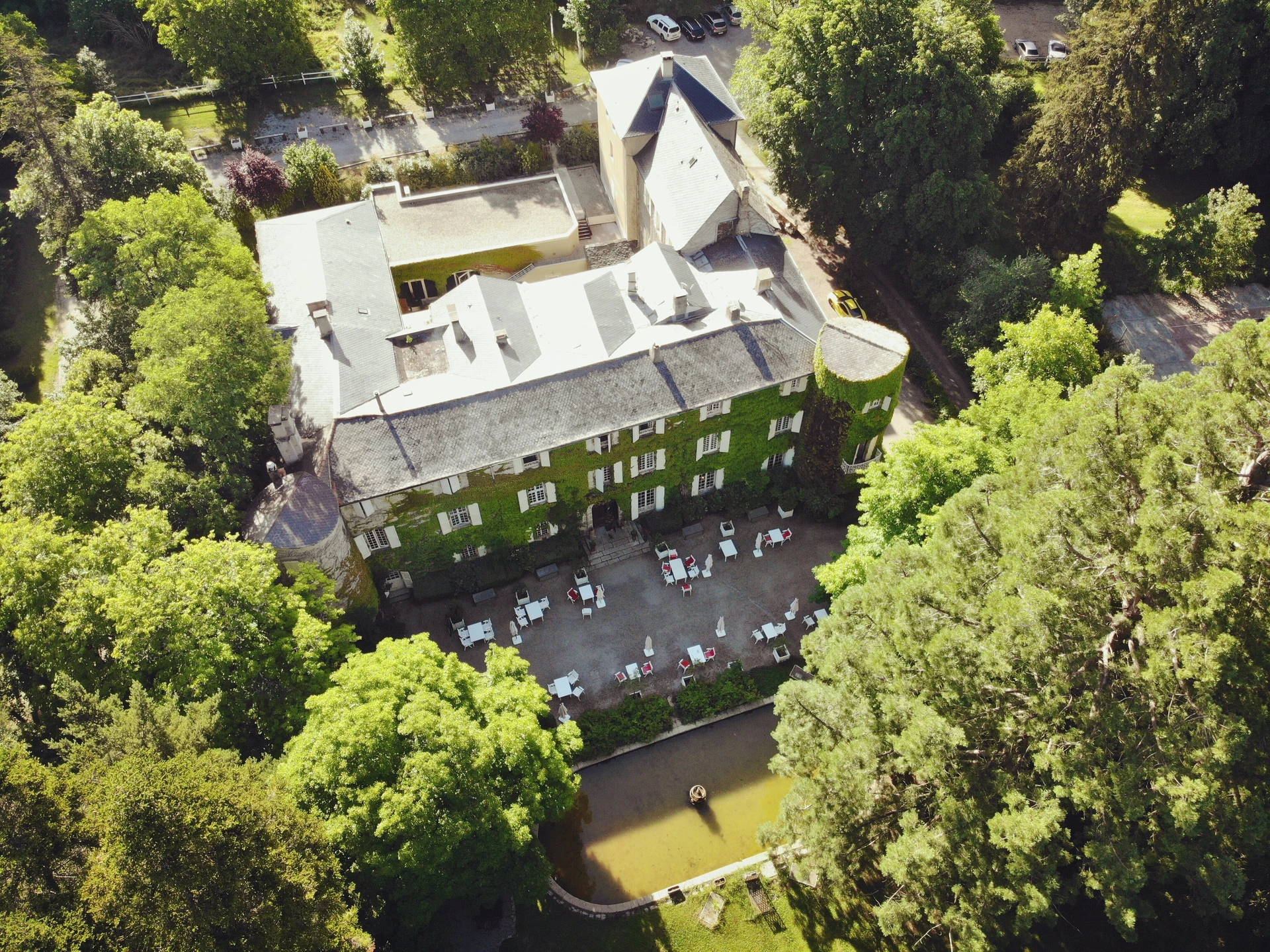 Organiser un séminaire d'entreprise : Château d'Ayres à Meyrueis, France