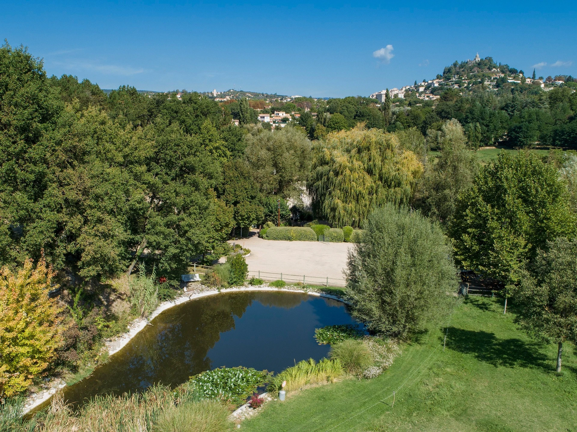 Organiser un séminaire d'entreprise : La campagne d'Éléna à Forcalquier