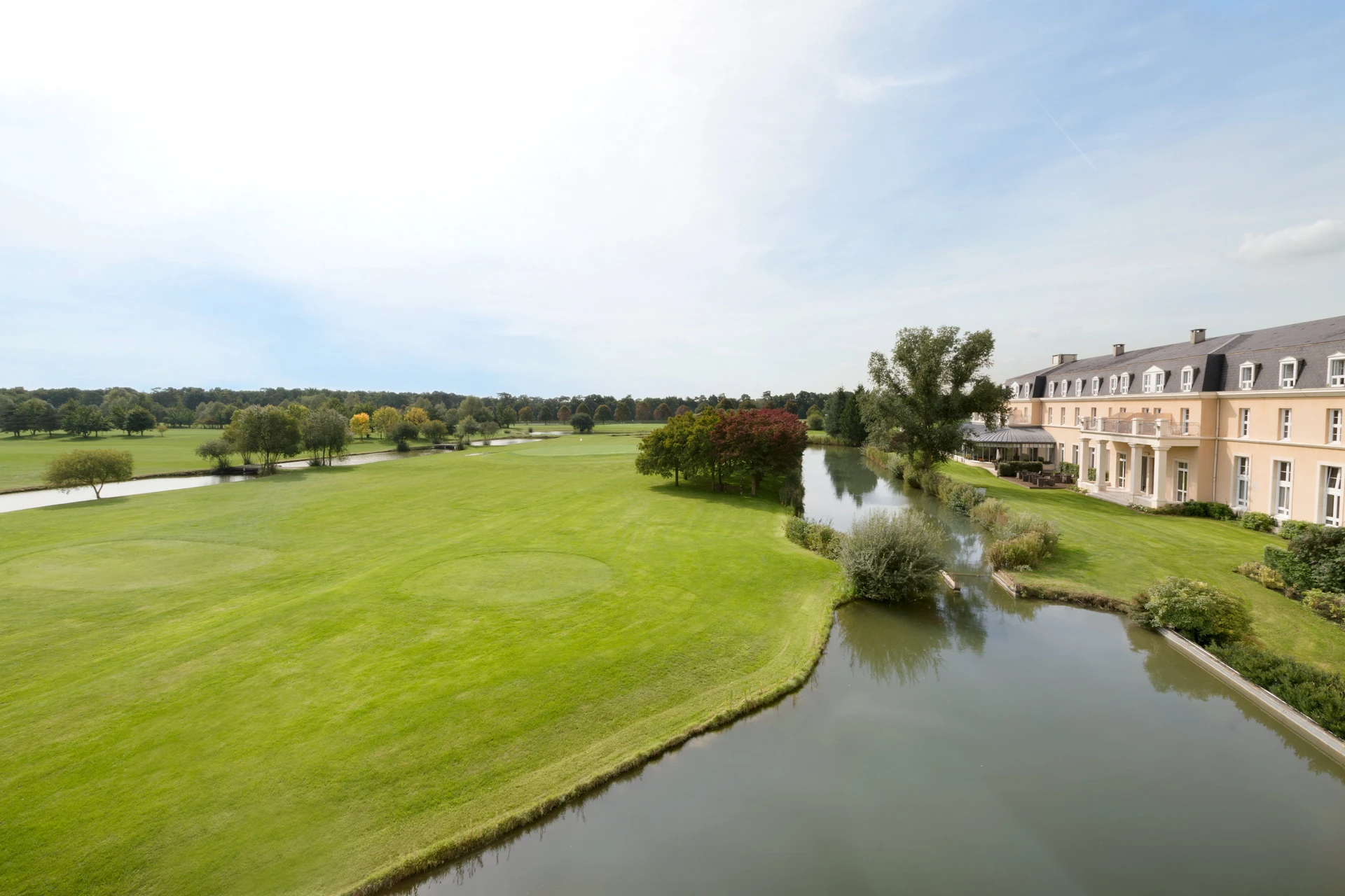 Organiser un séminaire d'entreprise : Hôtel Mercure Chantilly Resort (Atypio) à Vineuil-Saint-Firmin