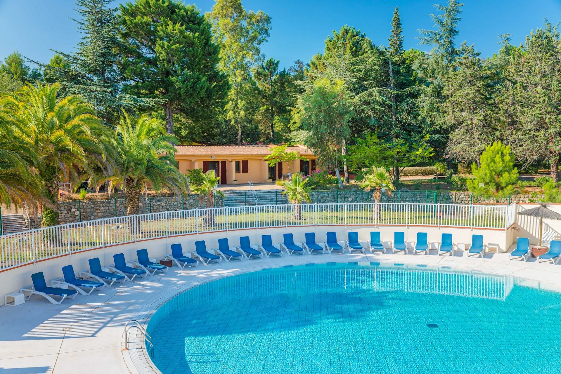 Organiser un séminaire d'entreprise : Le village d'Achille à Argelès-sur-Mer, France